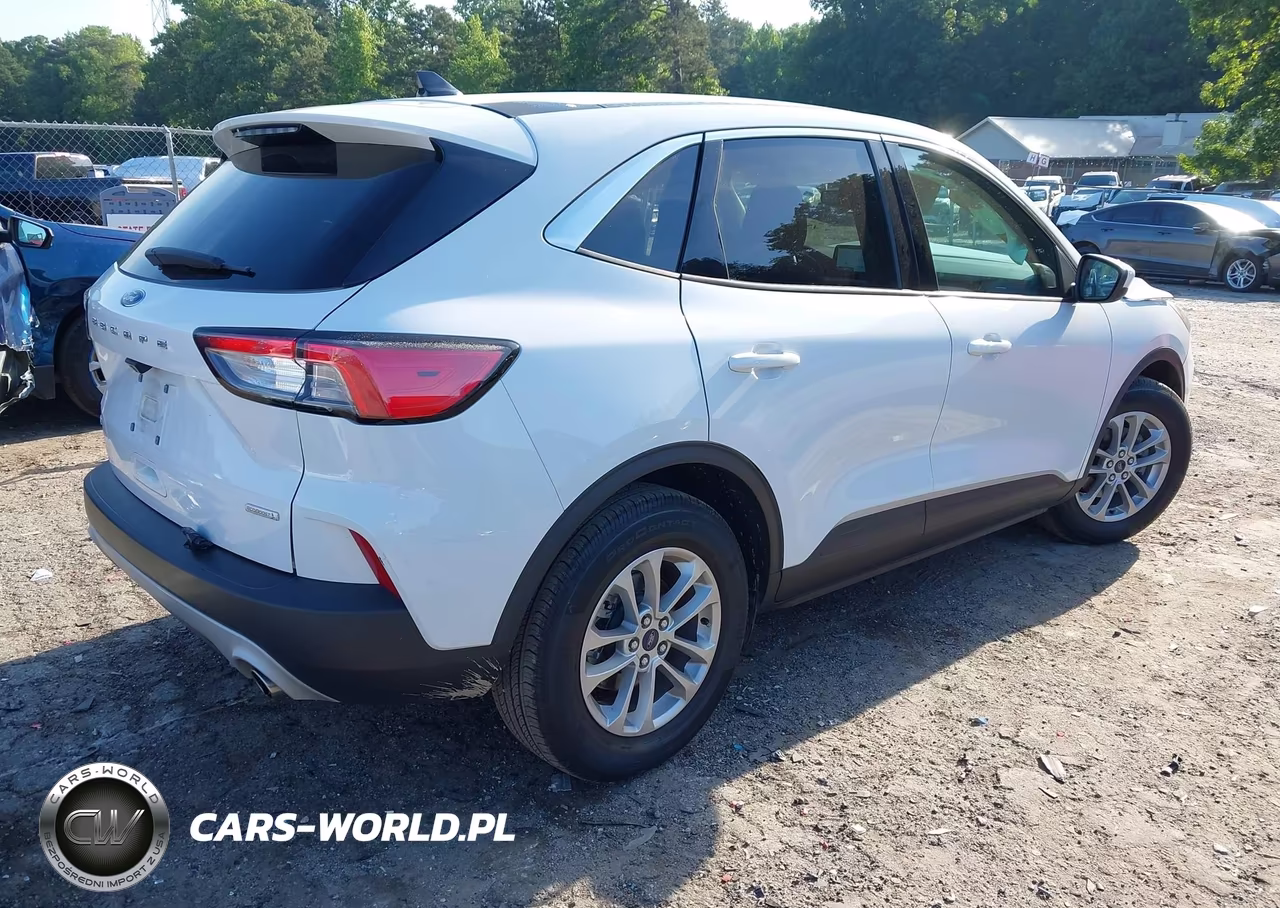 2020 Ford Escape Se VIN:1FMCU0G61LUA05762 - 4