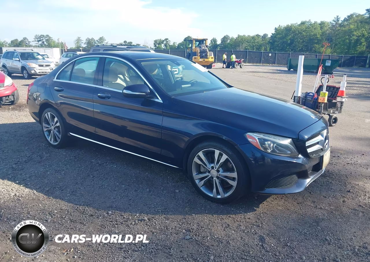 2015 Mercedes-Benz C 300 4Matic – zdjęcie 1 z 17