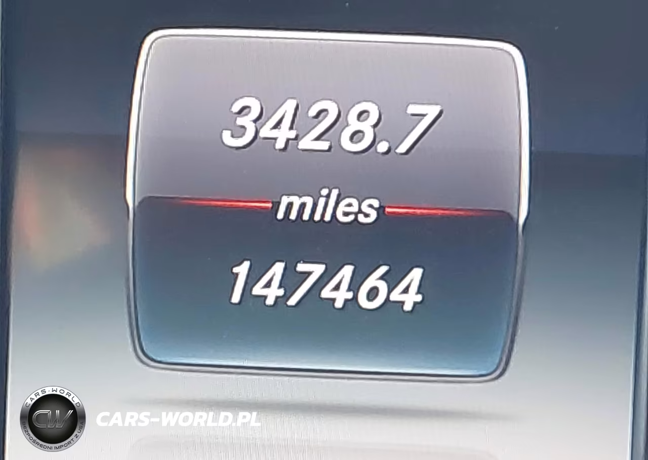 2015 Mercedes-Benz C 300 4Matic VIN:55SWF4KB1FU038117 - 16