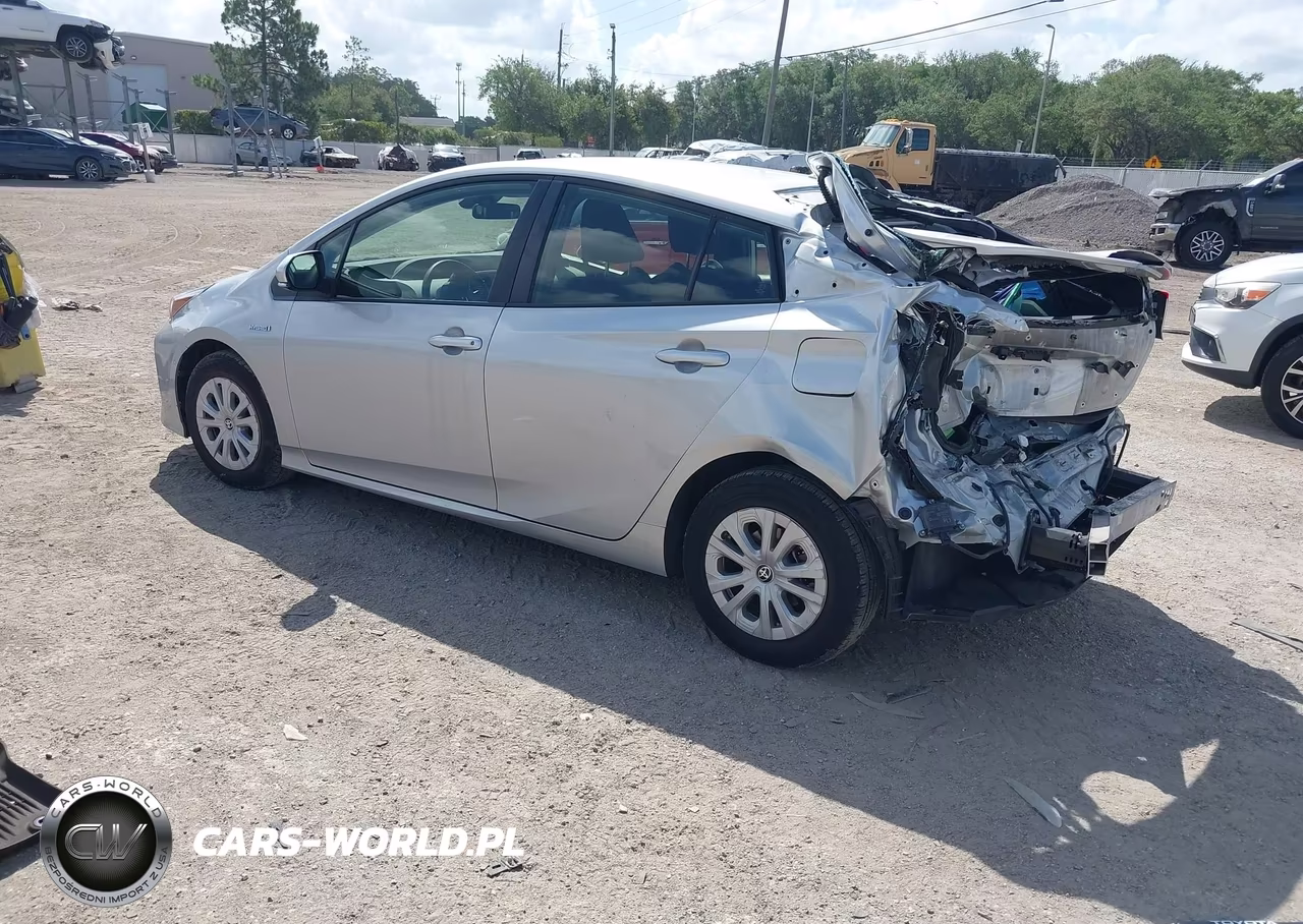 2021 Toyota Prius Le VIN:JTDKAMFU1M3146824 - 3