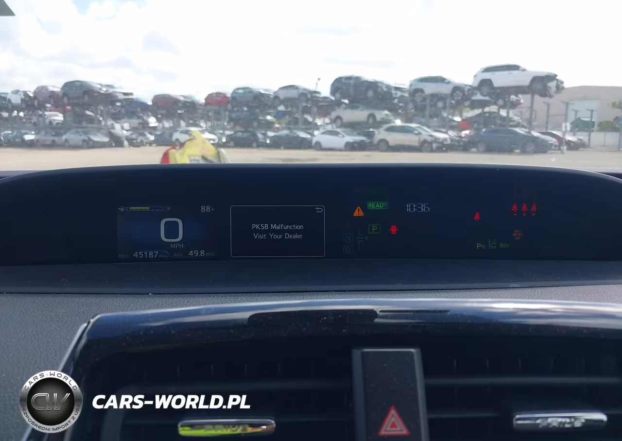 2021 Toyota Prius Le VIN:JTDKAMFU1M3146824 - 7