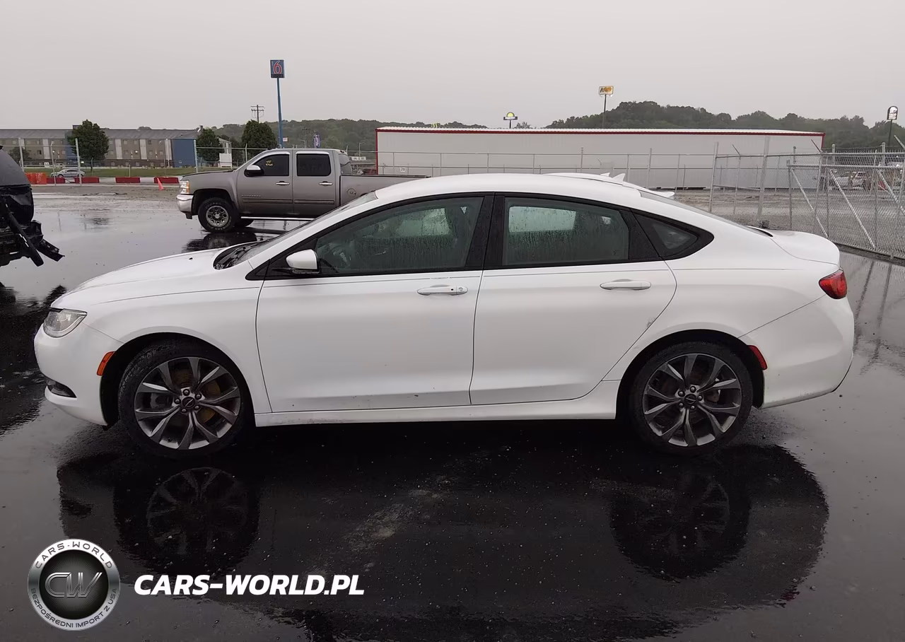 2015 Chrysler 200 S VIN:1C3CCCBB7FN555872 - 14
