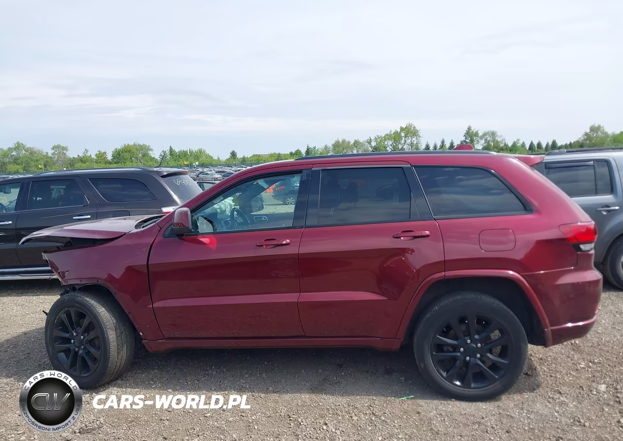 2017 Jeep Grand Cherokee Altitude 4X4 VIN:1C4RJFAG9HC875252 - 15