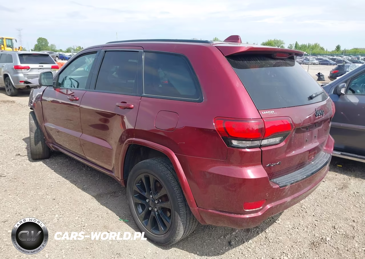 2017 Jeep Grand Cherokee Altitude 4X4 VIN:1C4RJFAG9HC875252 - 3