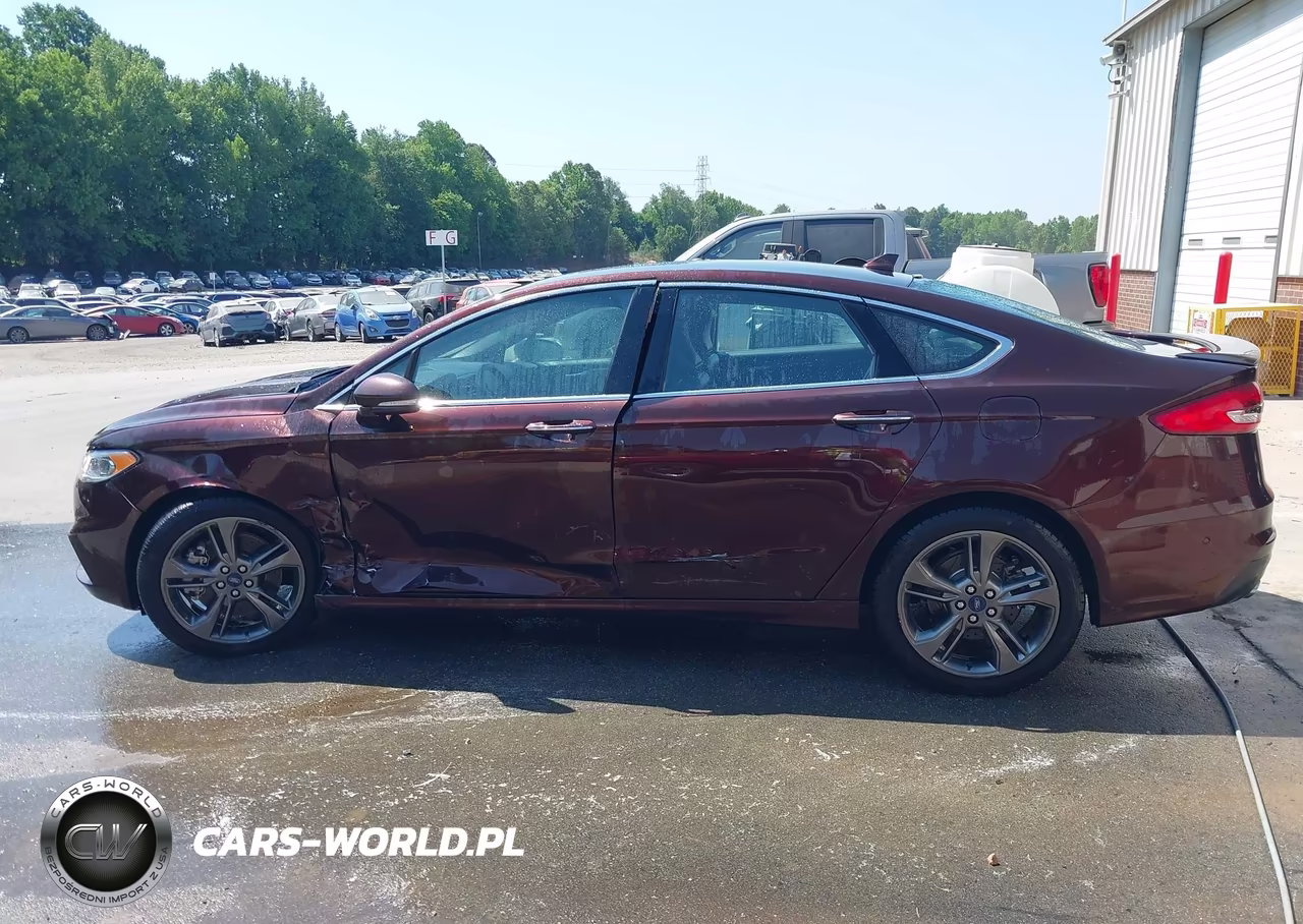 2019 Ford Fusion Sport VIN:3FA6P0VP8KR162611 - 14