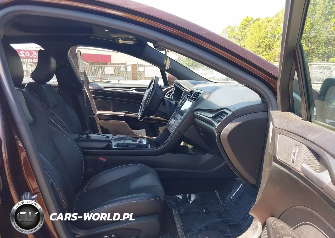2019 Ford Fusion Sport VIN:3FA6P0VP8KR162611 - 5