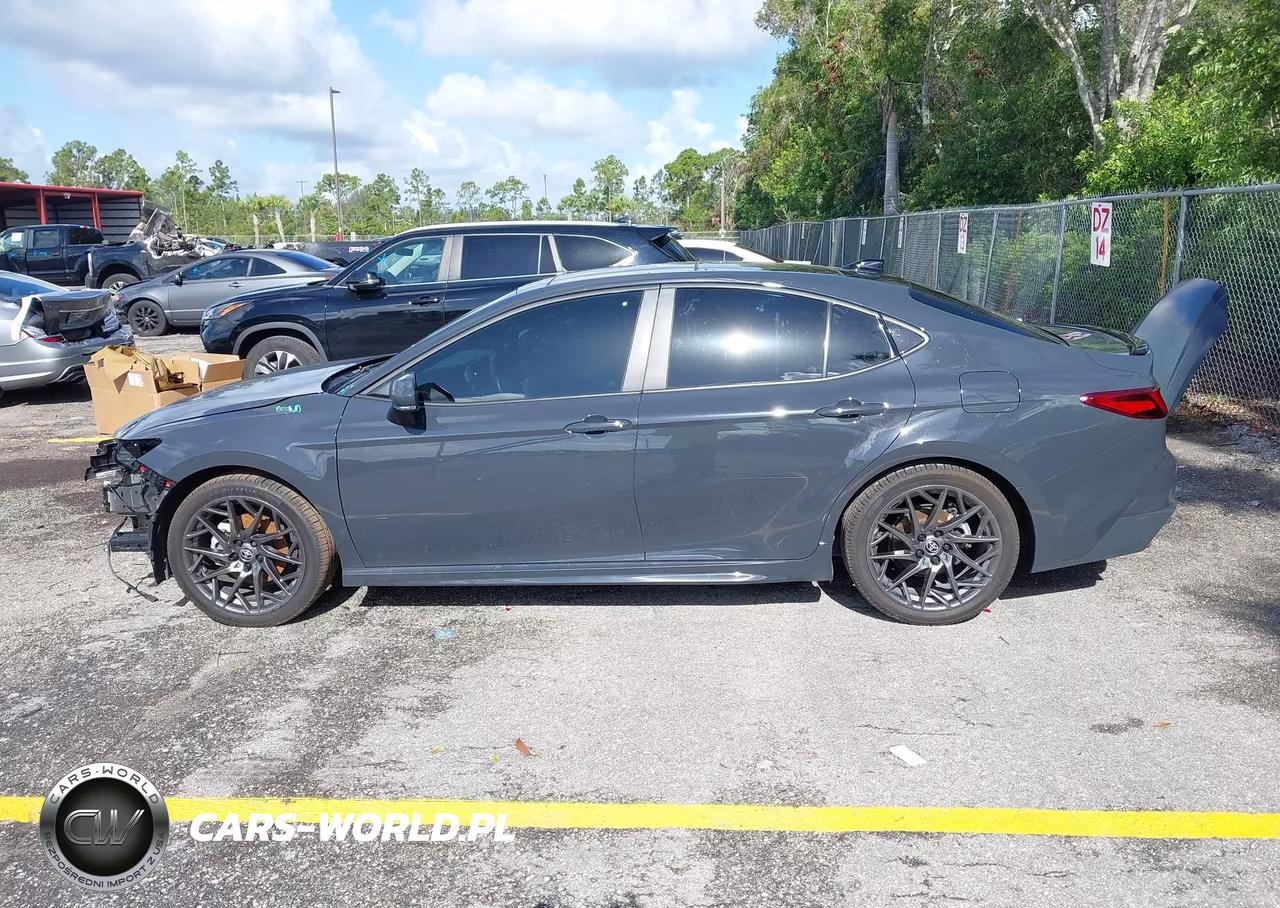 2025 Toyota Camry Xse VIN:4T1DAACK7SU514842 - 15