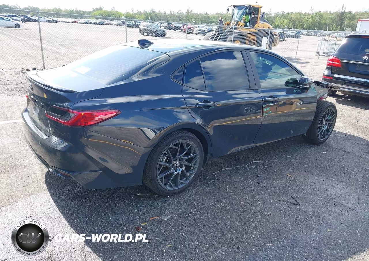 2025 Toyota Camry Xse VIN:4T1DAACK7SU514842 - 4