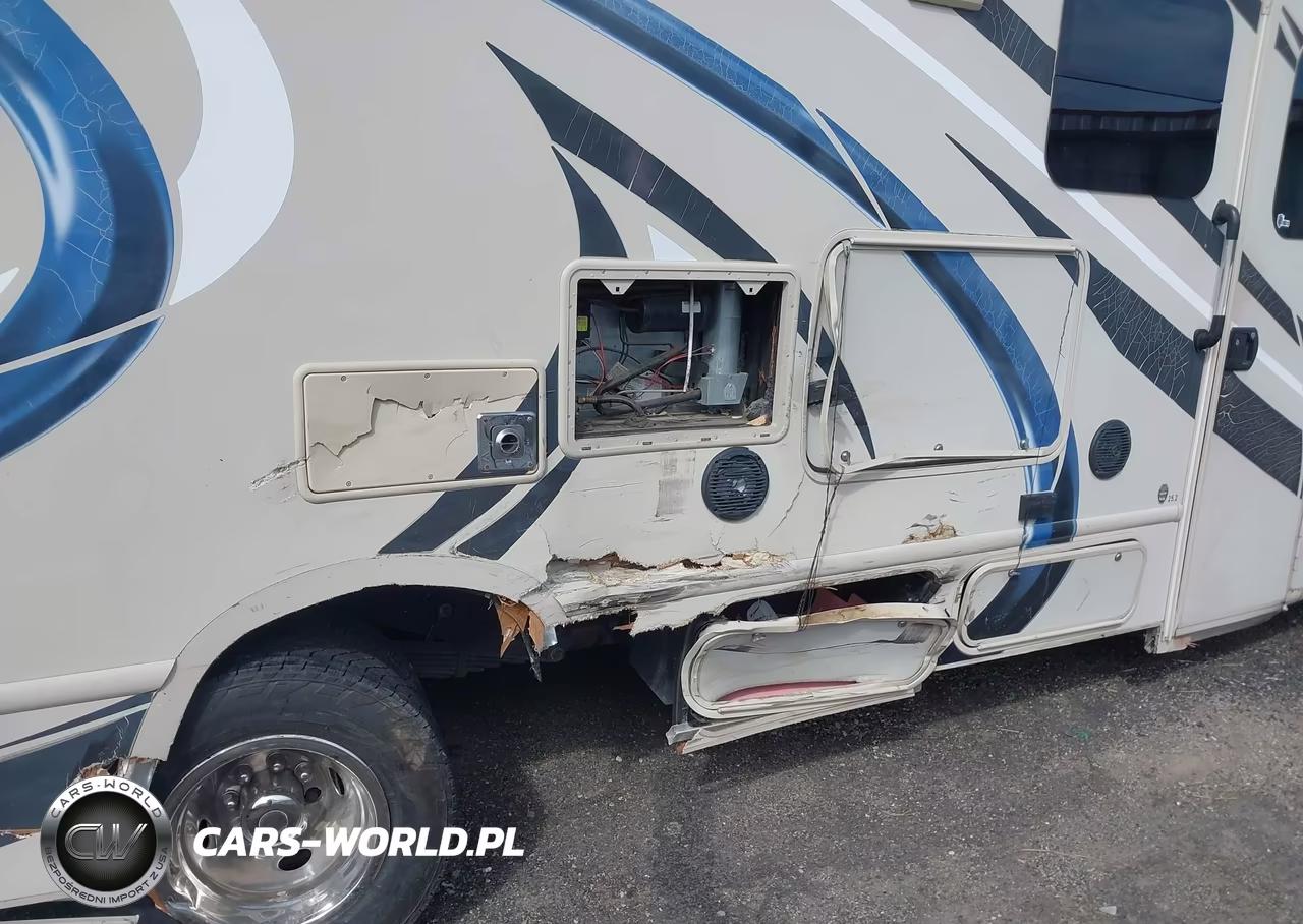 2016 Ford E-450 Stripped VIN:1FC4E4KS5GDC21573 - 6
