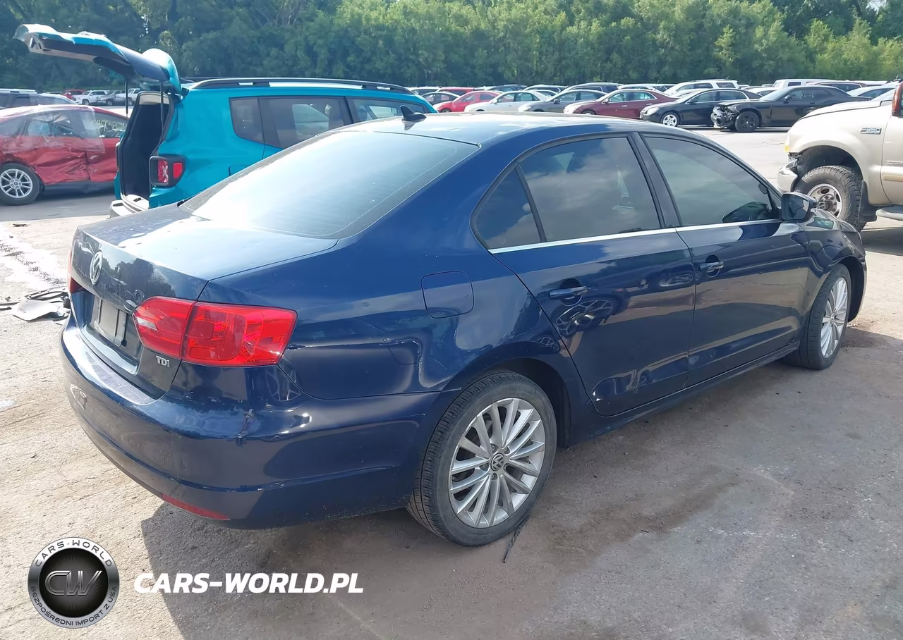 2013 Volkswagen Jetta 2.0L Tdi VIN:3VWLL7AJ5DM386046 - 4
