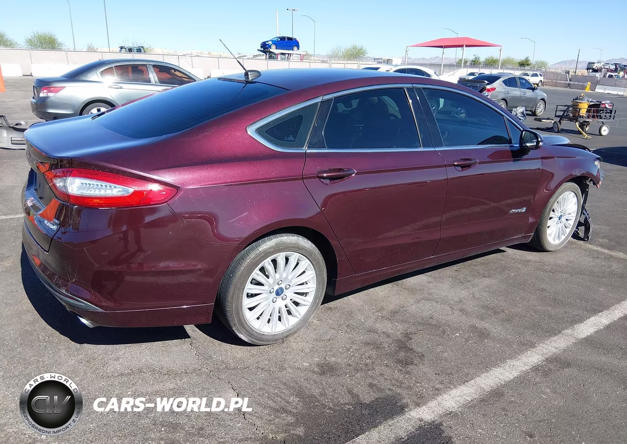 2013 Ford Fusion Hybrid Se VIN:3FA6P0LU3DR196631 - 4