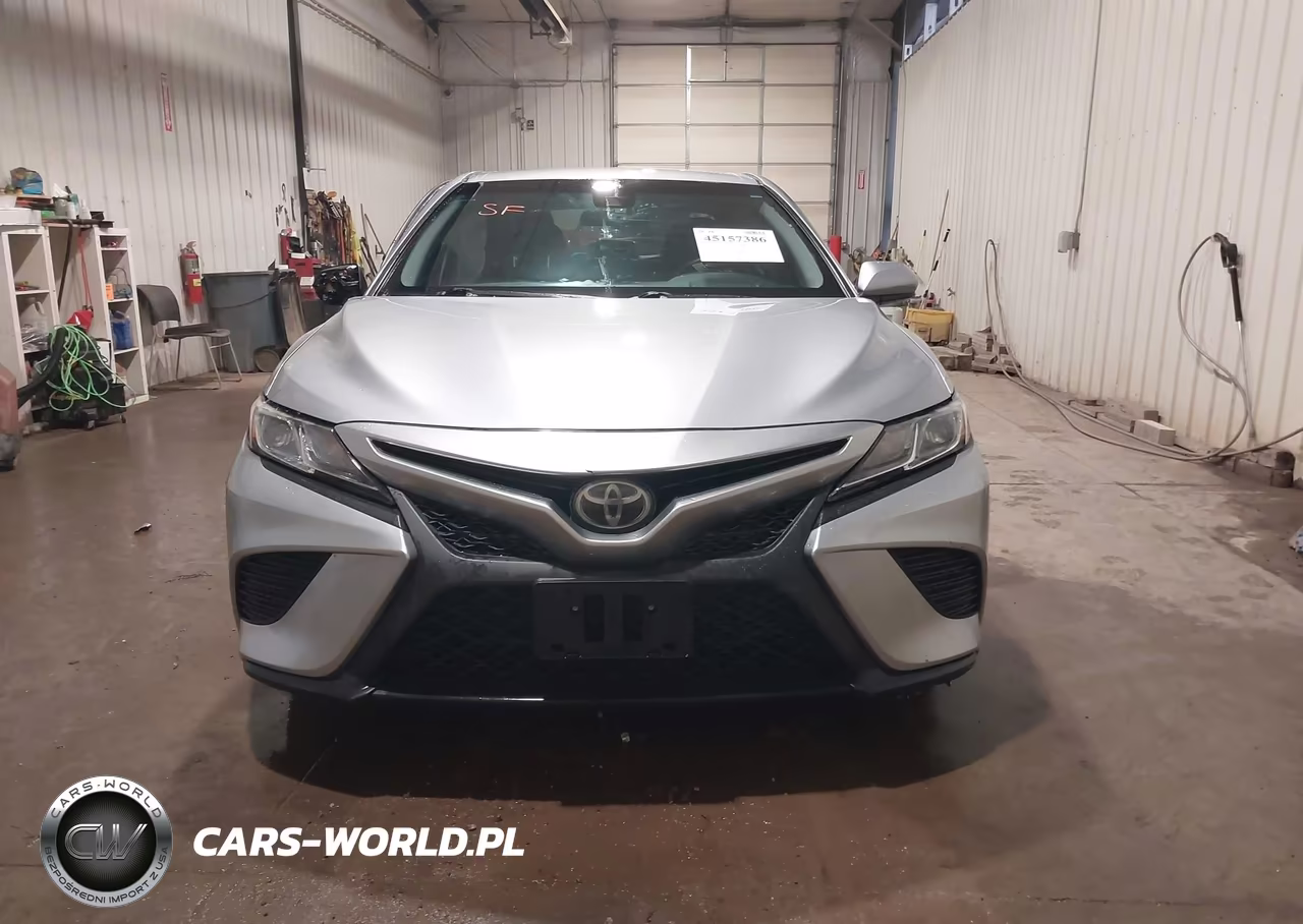 2018 Toyota Camry Se VIN:4T1B11HK4JU065439 - 13