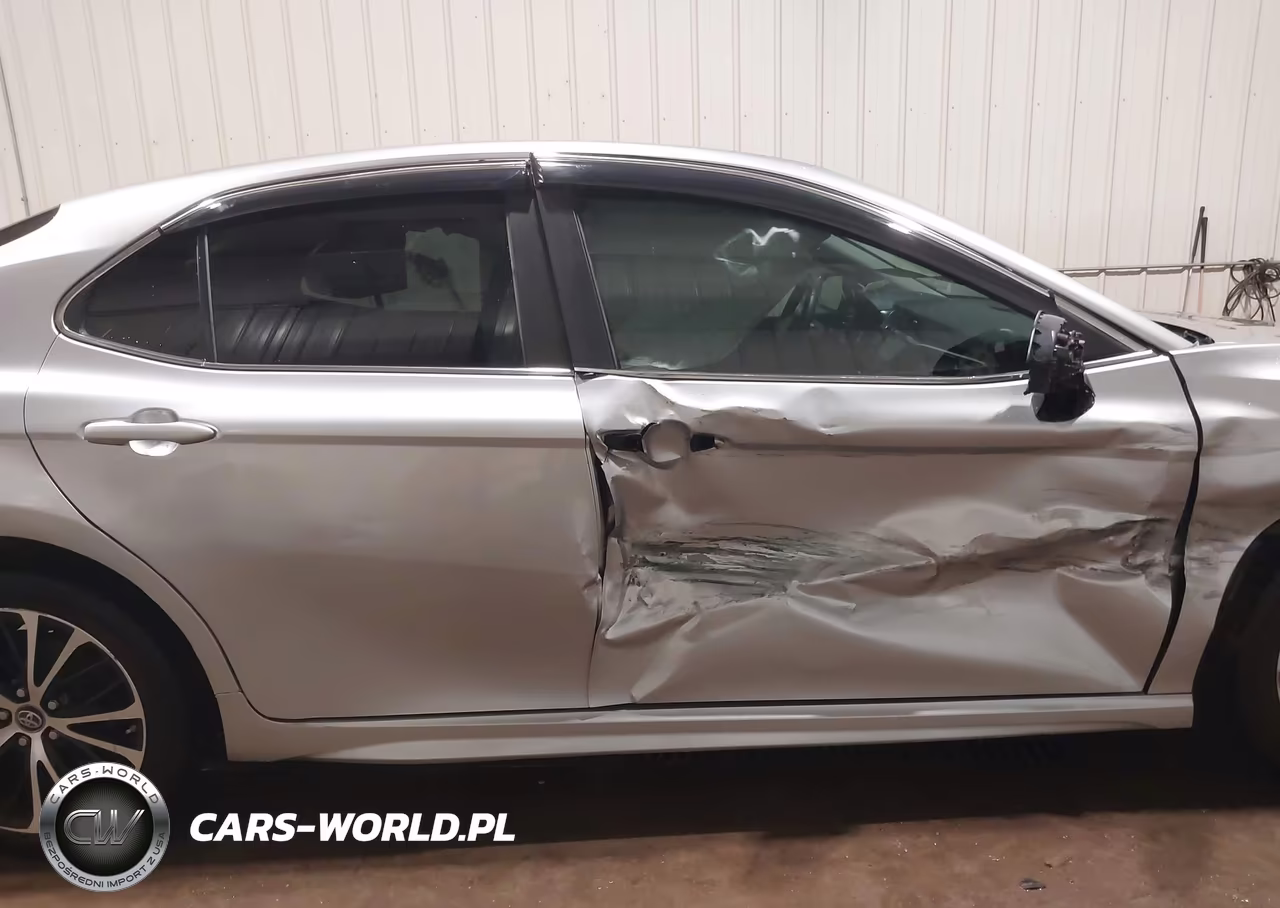 2018 Toyota Camry Se VIN:4T1B11HK4JU065439 - 14
