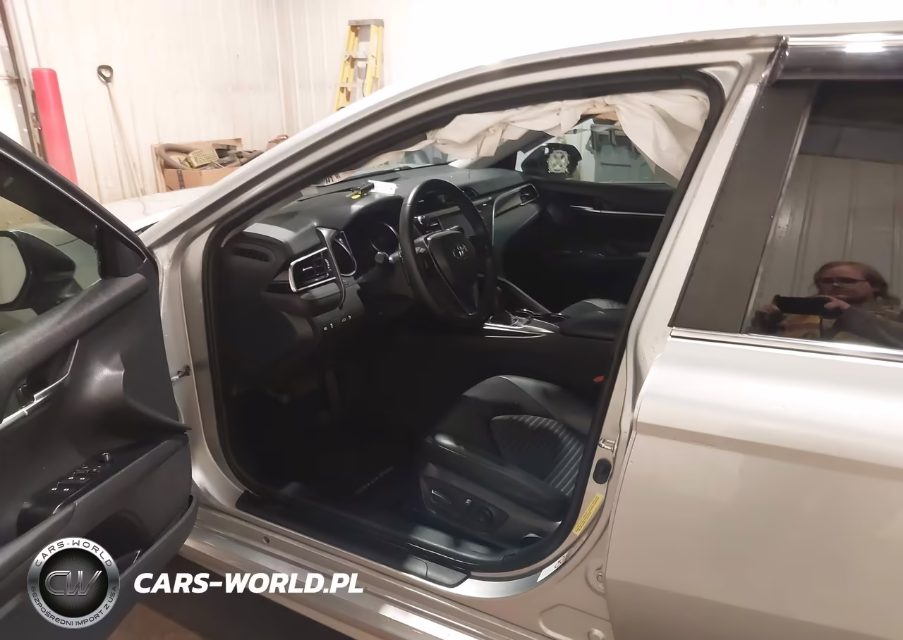 2018 Toyota Camry Se VIN:4T1B11HK4JU065439 - 5