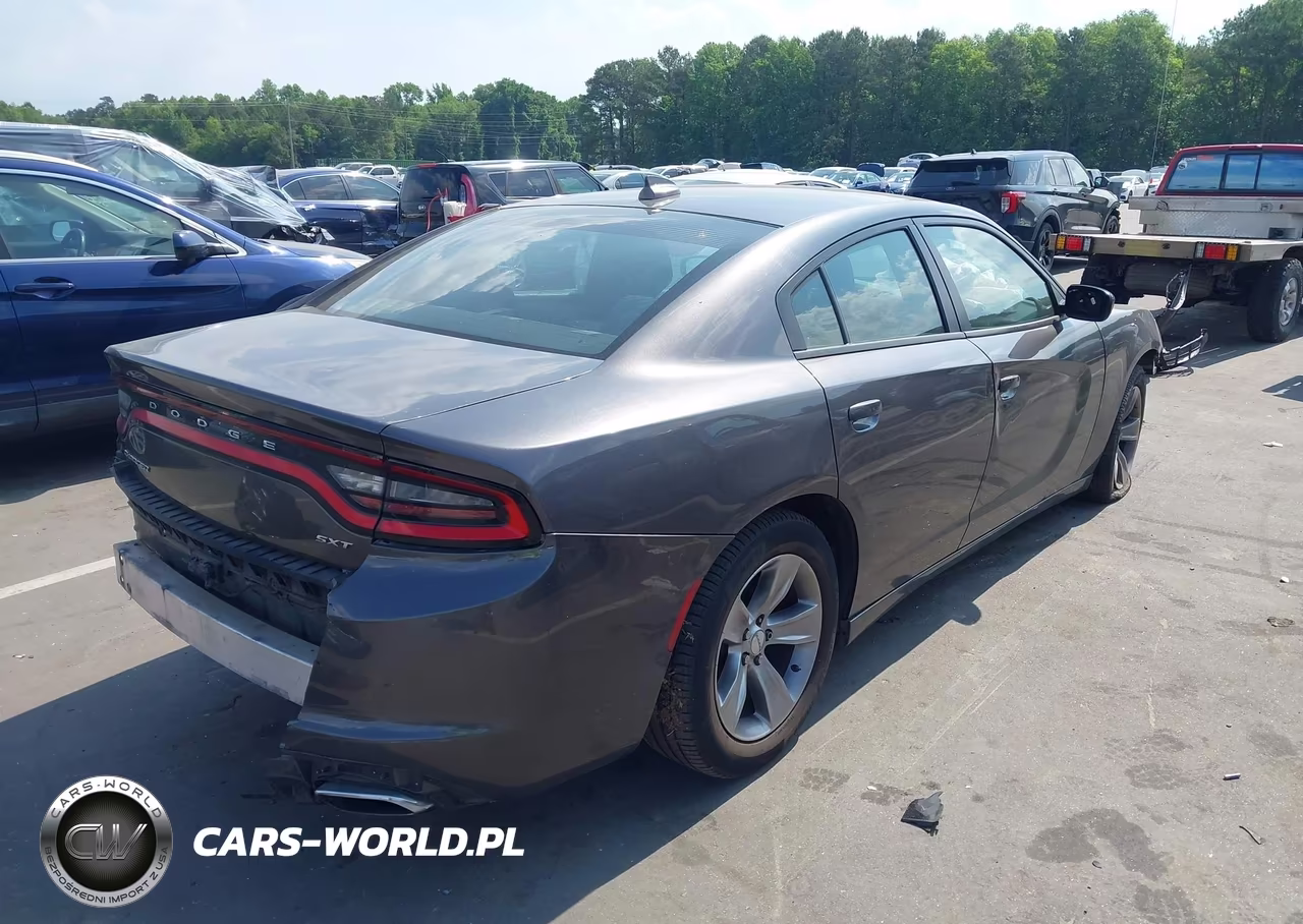 2015 Dodge Charger Sxt VIN:2C3CDXHG8FH814871 - 4