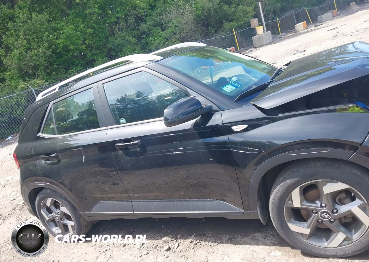 2021 Hyundai Venue Sel VIN:KMHRC8A37MU097472 - 11
