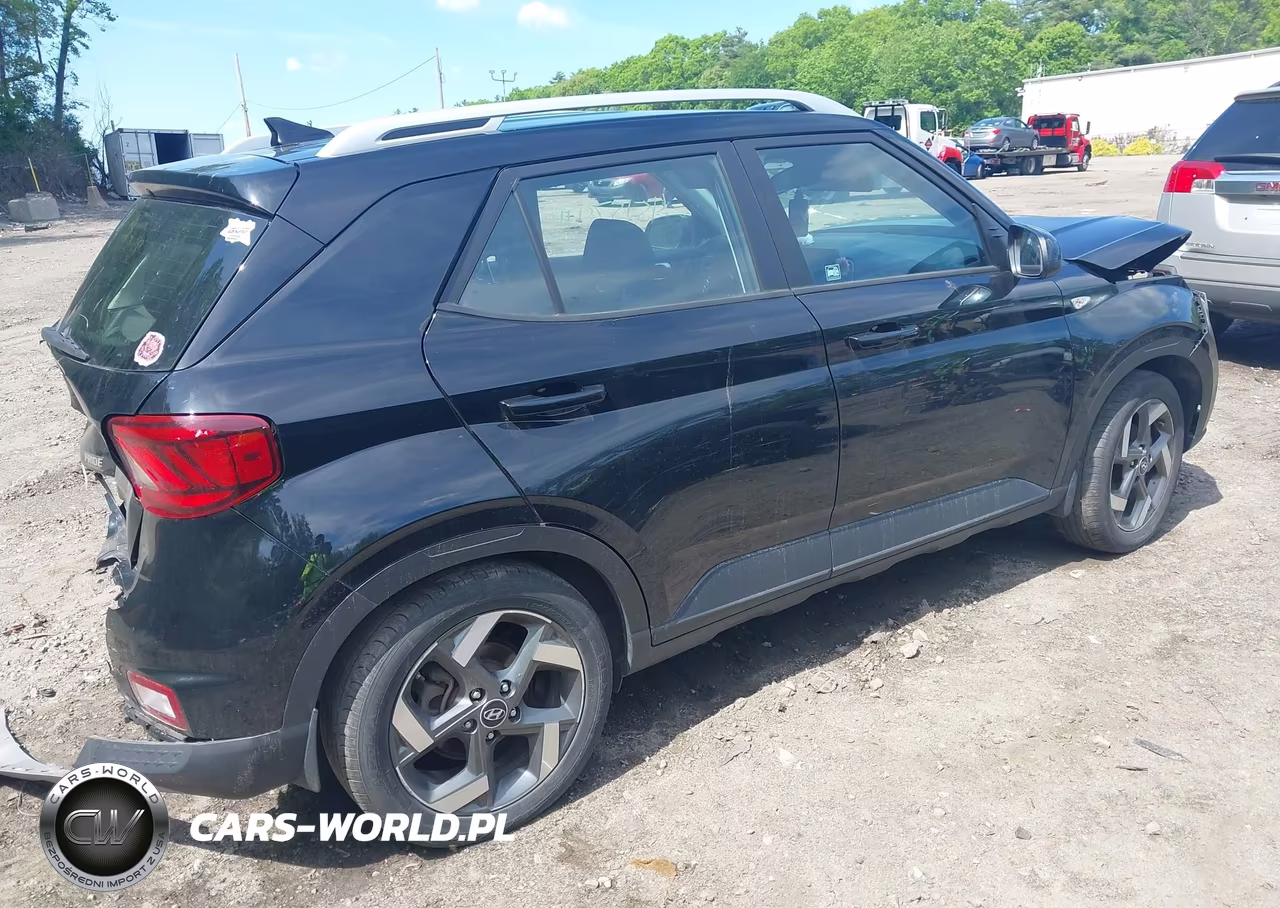 2021 Hyundai Venue Sel VIN:KMHRC8A37MU097472 - 4