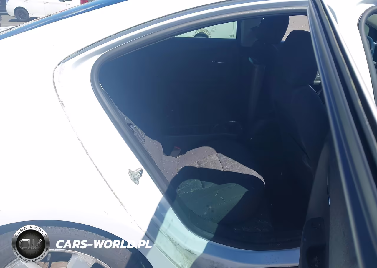 2014 Chevrolet Volt VIN:1G1RE6E42EU133553 - 8