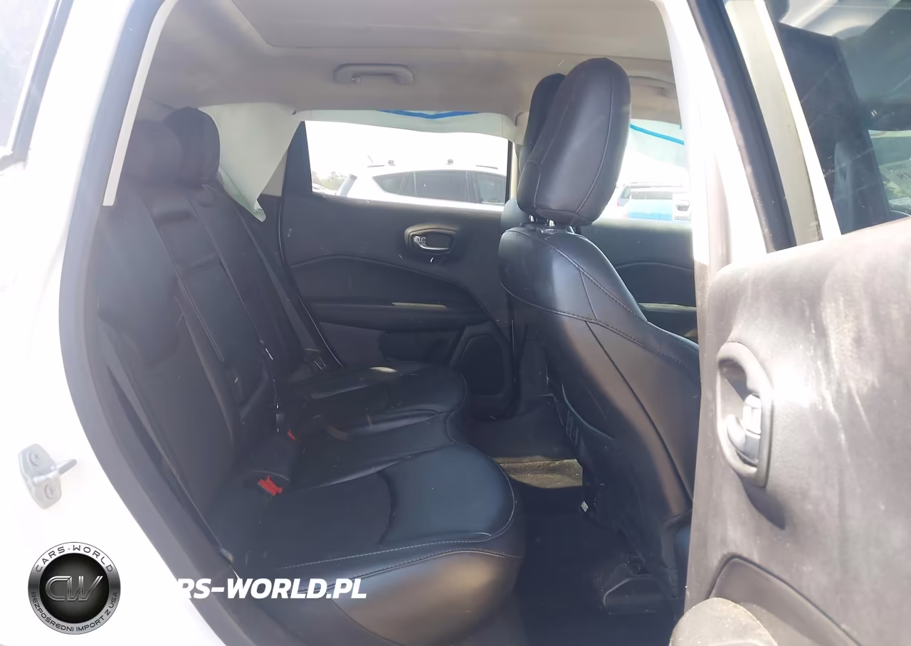 2019 Jeep Compass Altitude 4X4 VIN:3C4NJDBB8KT713128 - 8