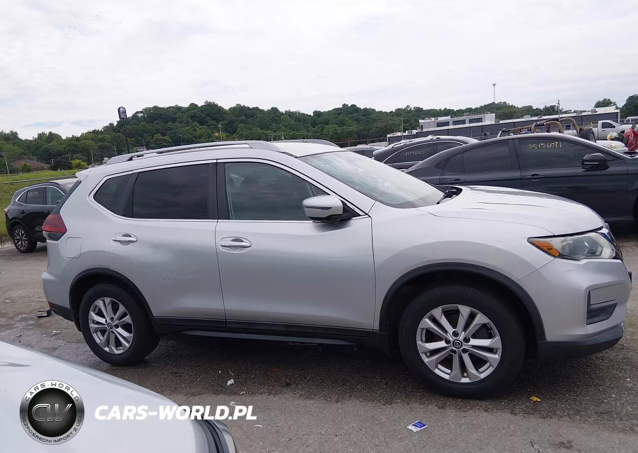 2018 Nissan Rogue S VIN:5N1AT2MT6JC815150 - 13