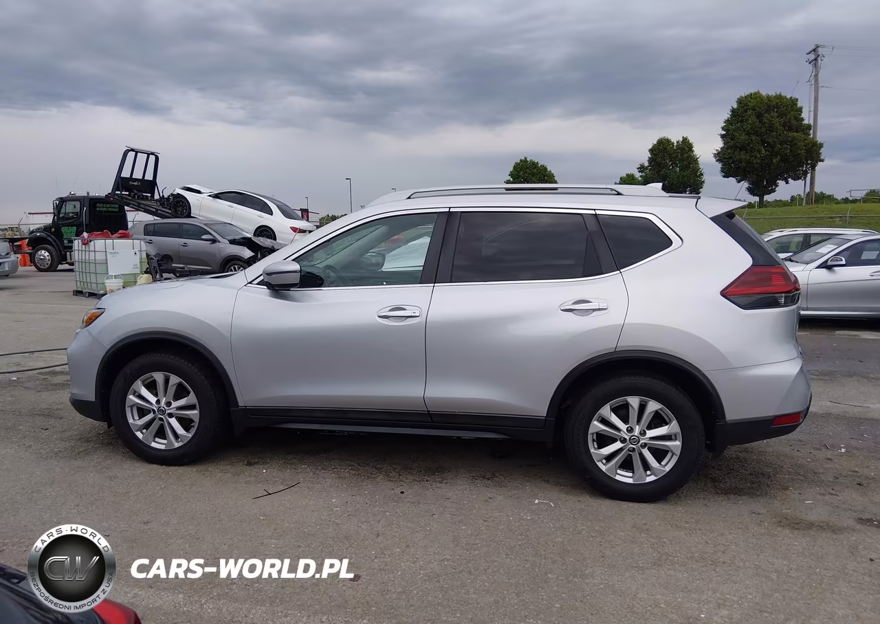 2018 Nissan Rogue S VIN:5N1AT2MT6JC815150 - 14
