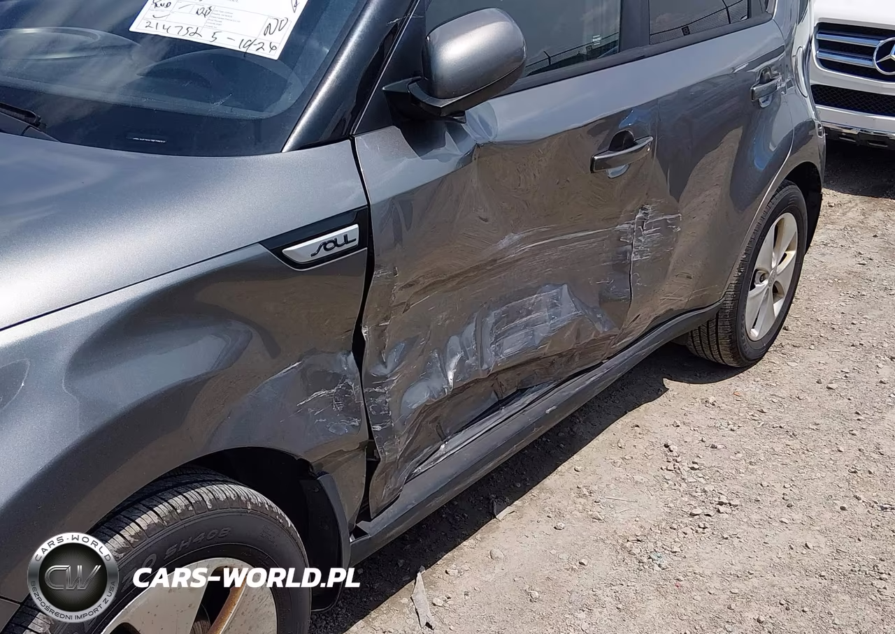 2015 Kia Soul VIN:KNDJN2A29F7186302 - 6