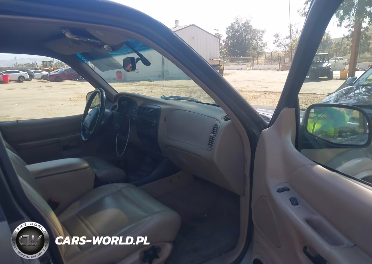 1999 Ford Explorer Eddie Bauer-Limited Edition-Xlt VIN:1FMDU32P8XZB99821 - 5