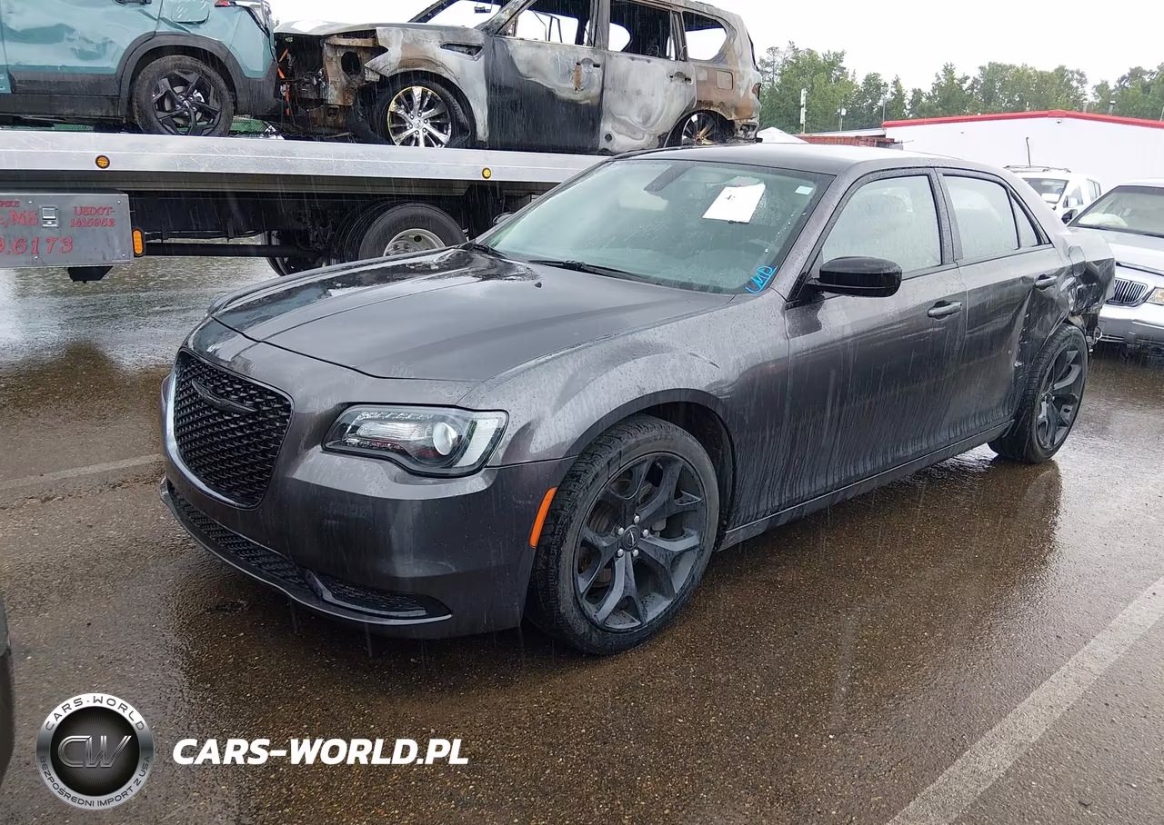 2020 Chrysler 300 Touring VIN:2C3CCAAG1LH212707 - 2