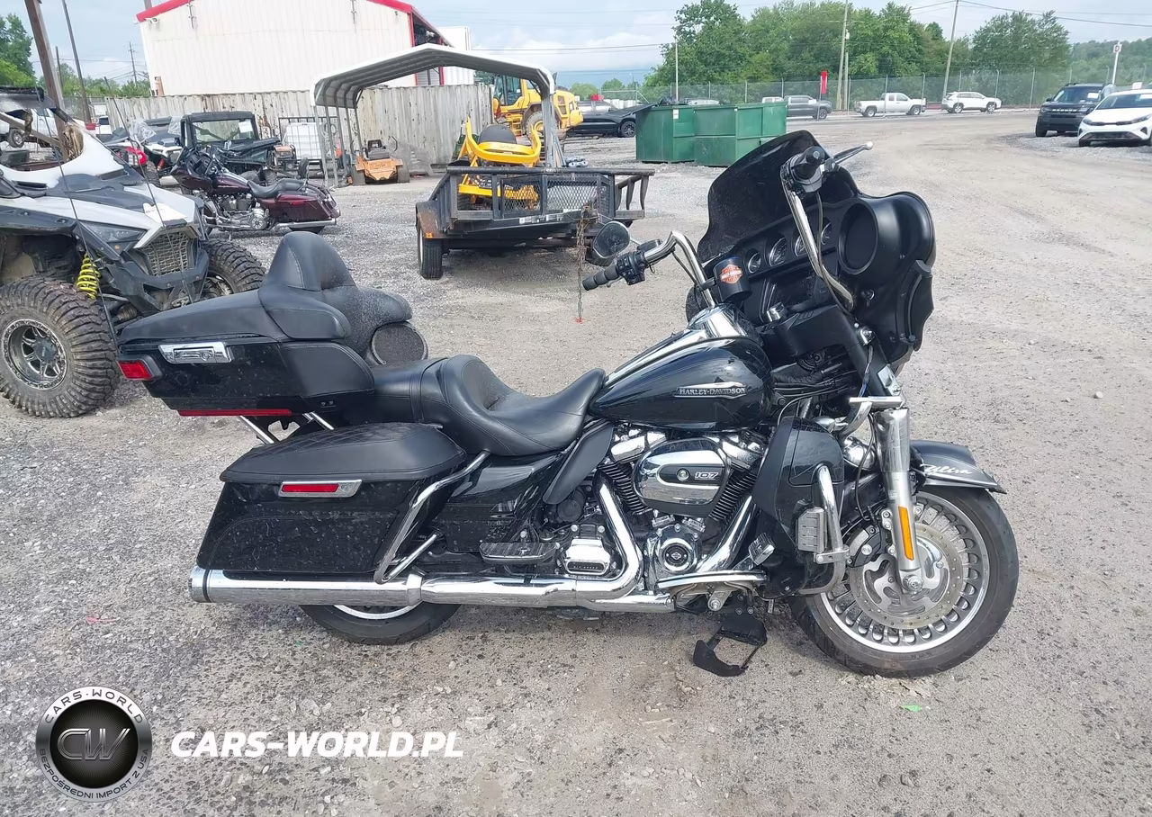 2019 Harley-Davidson Flhtcu VIN:1HD1FCC10KB602606 - 12