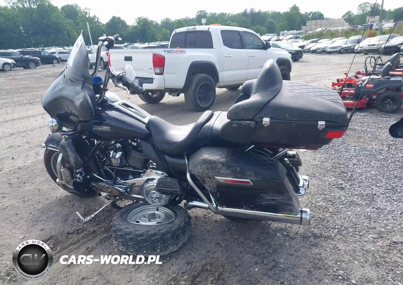 2019 Harley-Davidson Flhtcu VIN:1HD1FCC10KB602606 - 13