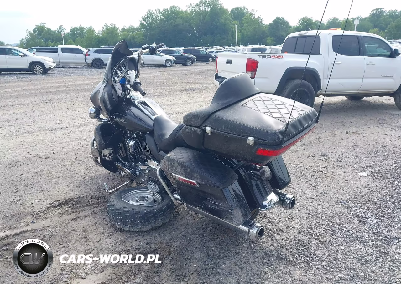 2019 Harley-Davidson Flhtcu VIN:1HD1FCC10KB602606 - 3