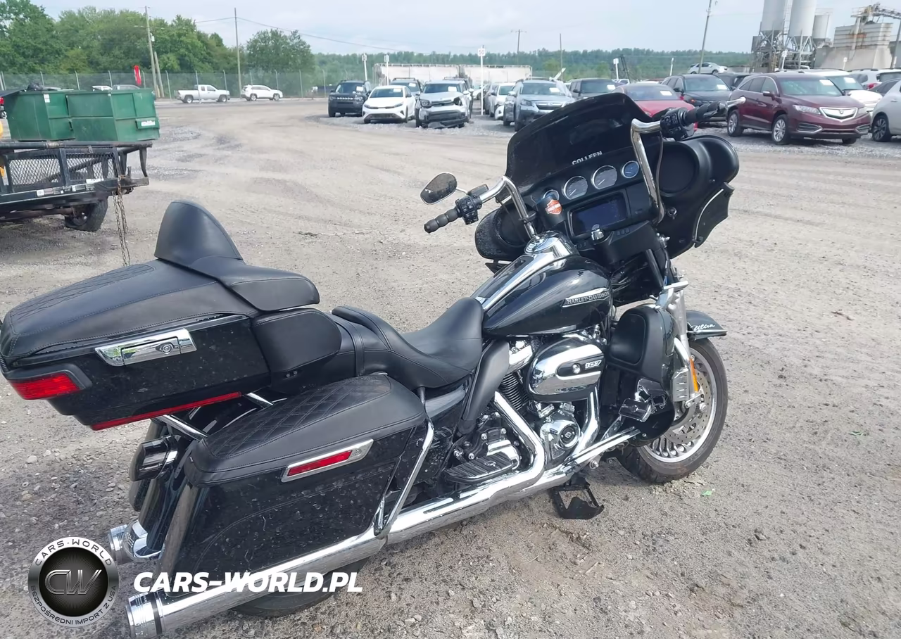 2019 Harley-Davidson Flhtcu VIN:1HD1FCC10KB602606 - 4
