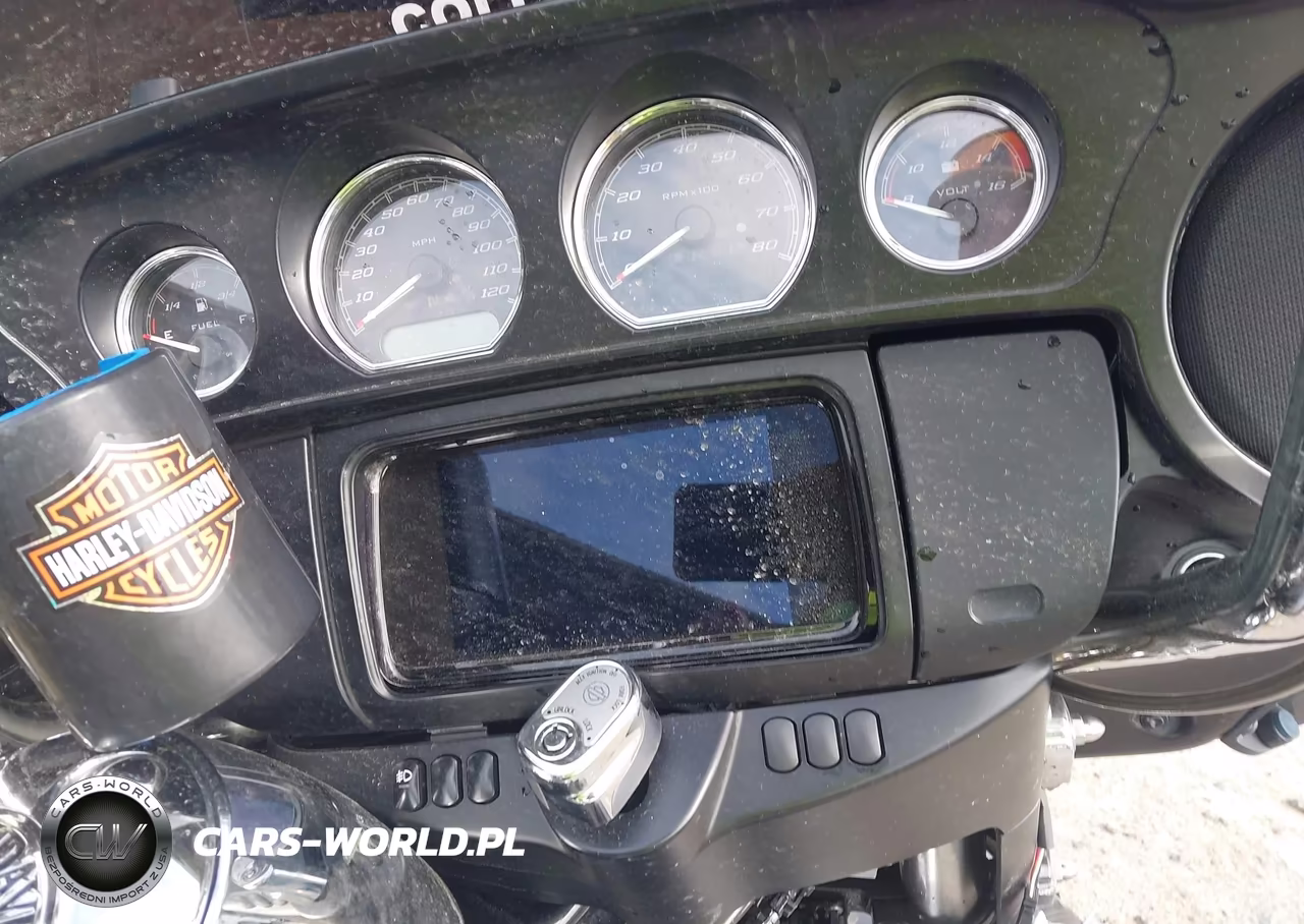 2019 Harley-Davidson Flhtcu VIN:1HD1FCC10KB602606 - 7