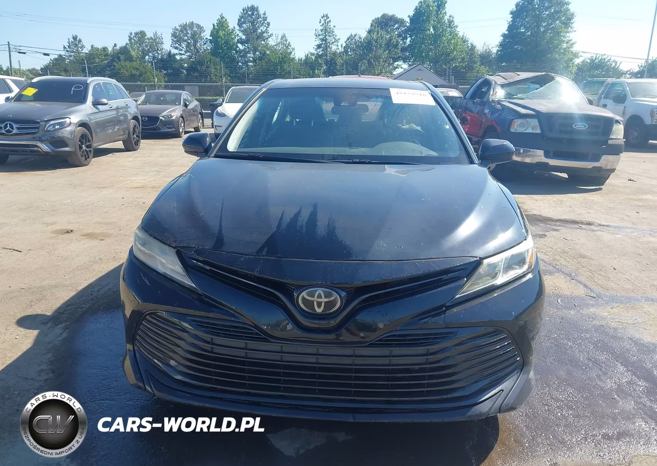 2019 Toyota Camry Le VIN:4T1B11HK2KU819861 - 13