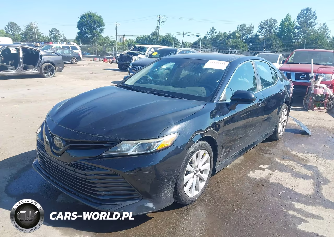 2019 Toyota Camry Le VIN:4T1B11HK2KU819861 - 2