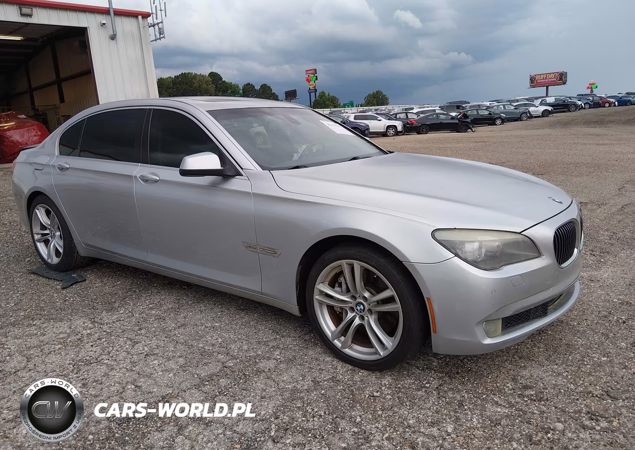 2011 BMW 750Li xDrive