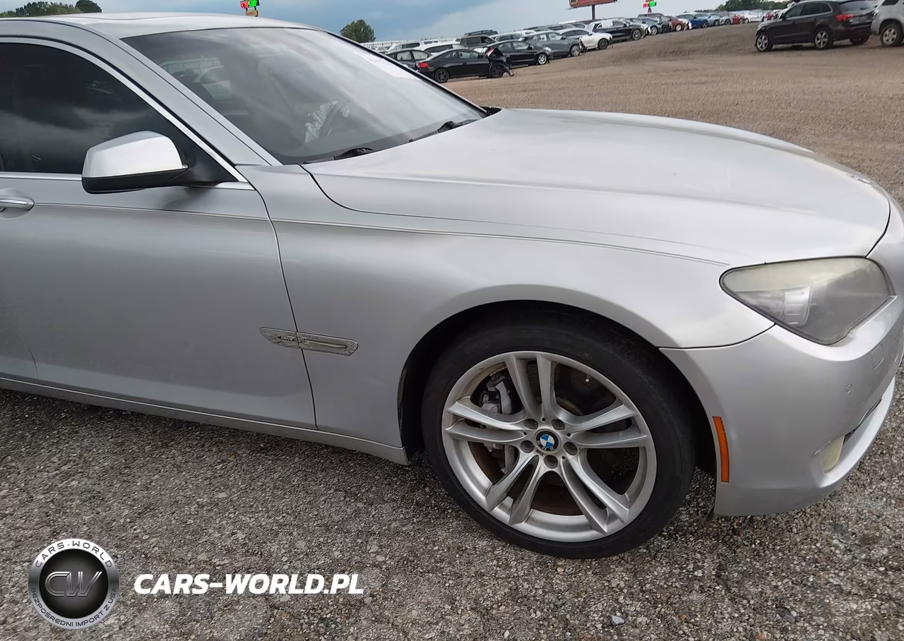 2011 BMW 750Li xDrive VIN:WBAKC8C53BC431629 - 13