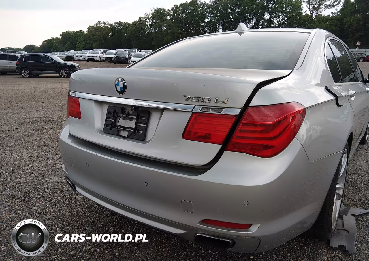 2011 BMW 750Li xDrive VIN:WBAKC8C53BC431629 - 15