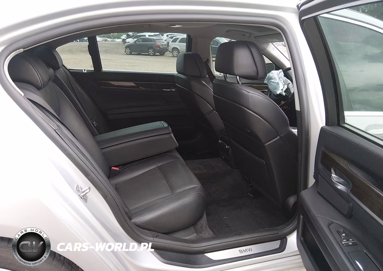 2011 BMW 750Li xDrive VIN:WBAKC8C53BC431629 - 8