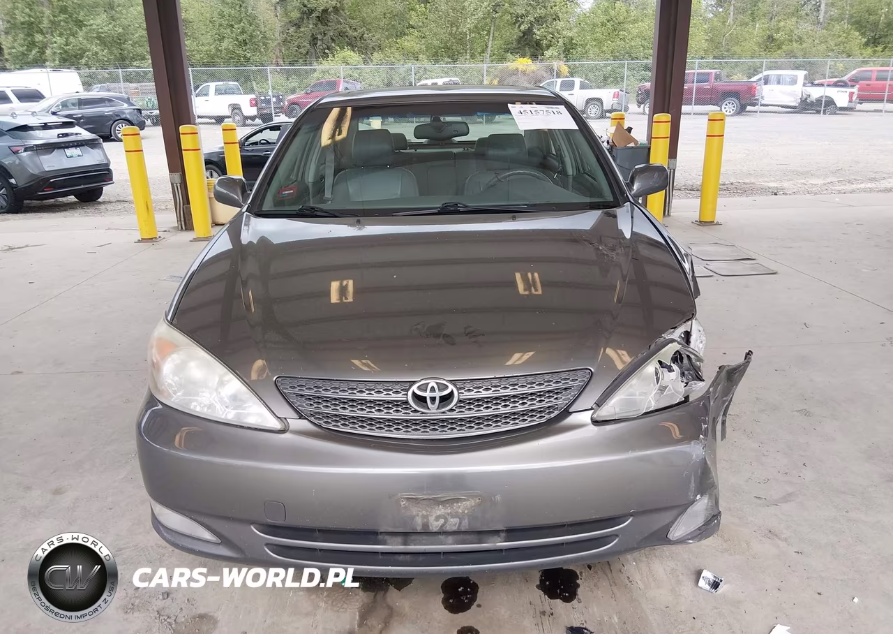 2003 Toyota Camry Xle VIN:JTDBE30K330163145 - 12