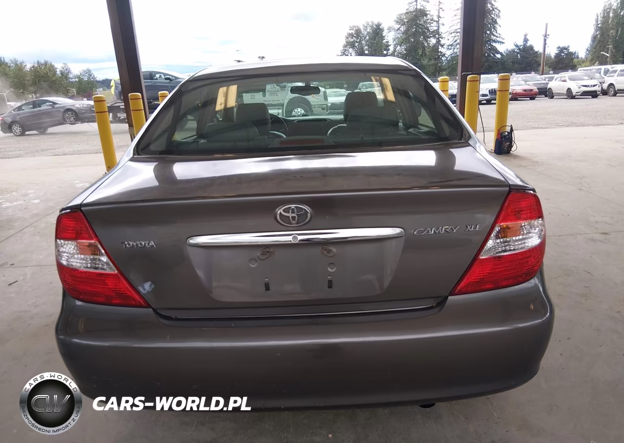 2003 Toyota Camry Xle VIN:JTDBE30K330163145 - 16