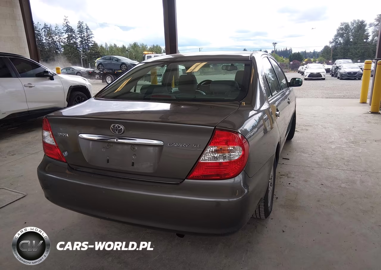 2003 Toyota Camry Xle VIN:JTDBE30K330163145 - 4