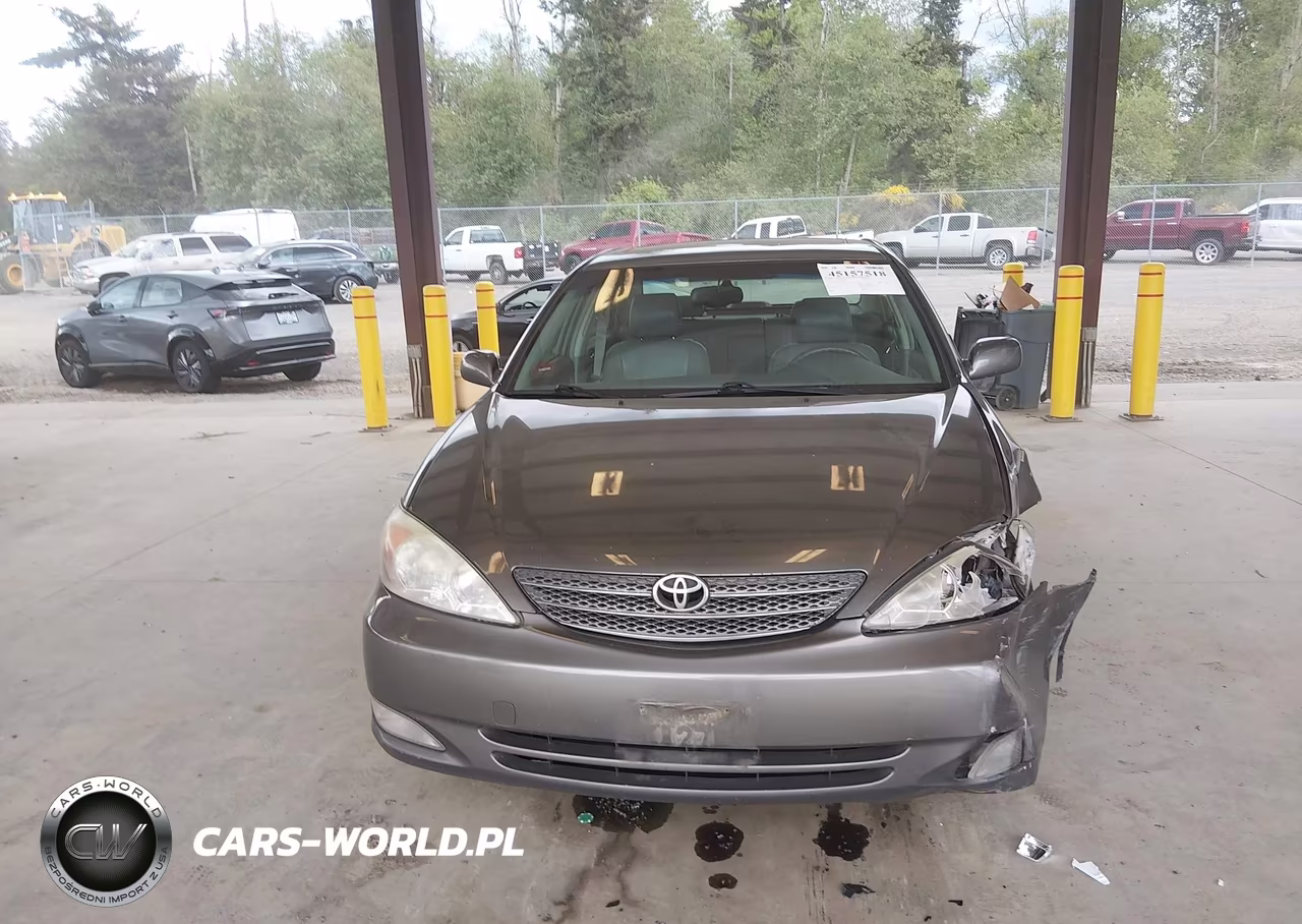 2003 Toyota Camry Xle VIN:JTDBE30K330163145 - 6