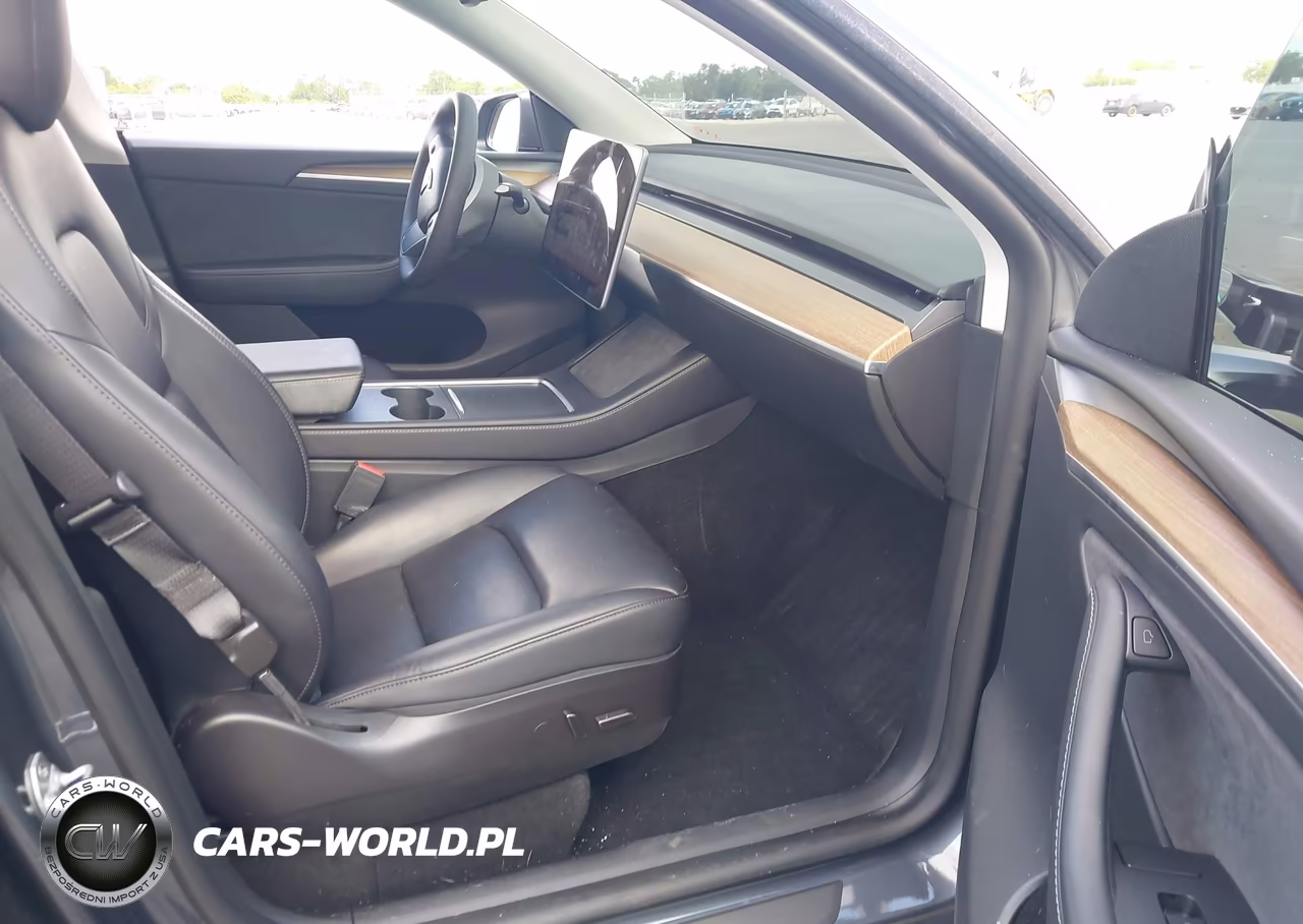 2022 Tesla Model Y Performance Dual Motor All-Wheel Drive VIN:7SAYGDEF2NF515693 - 5