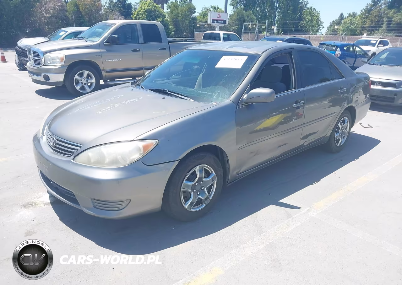 2005 Toyota Camry Le VIN:4T1BE32K25U989506 - 2
