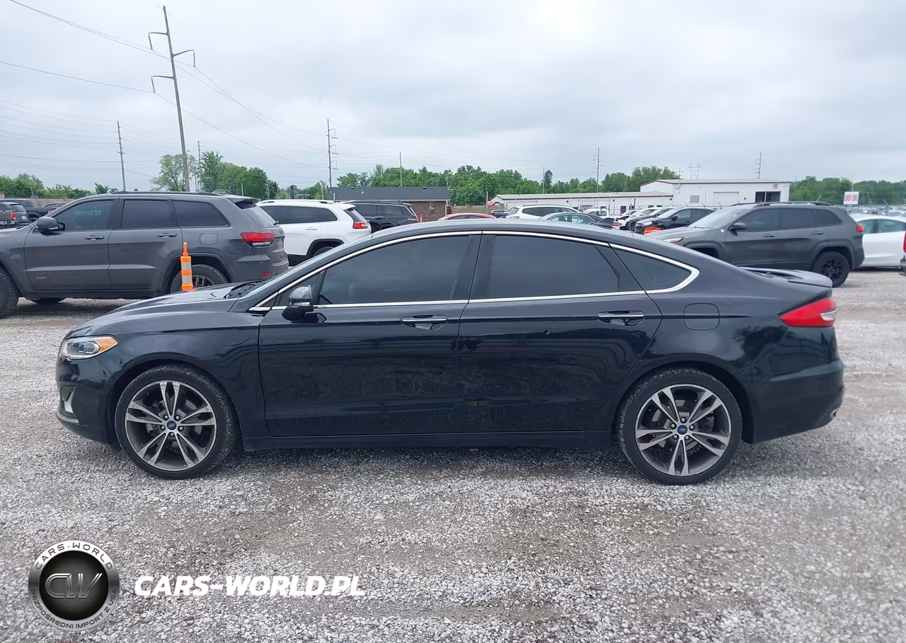 2019 Ford Fusion Titanium VIN:3FA6P0D97KR117484 - 14