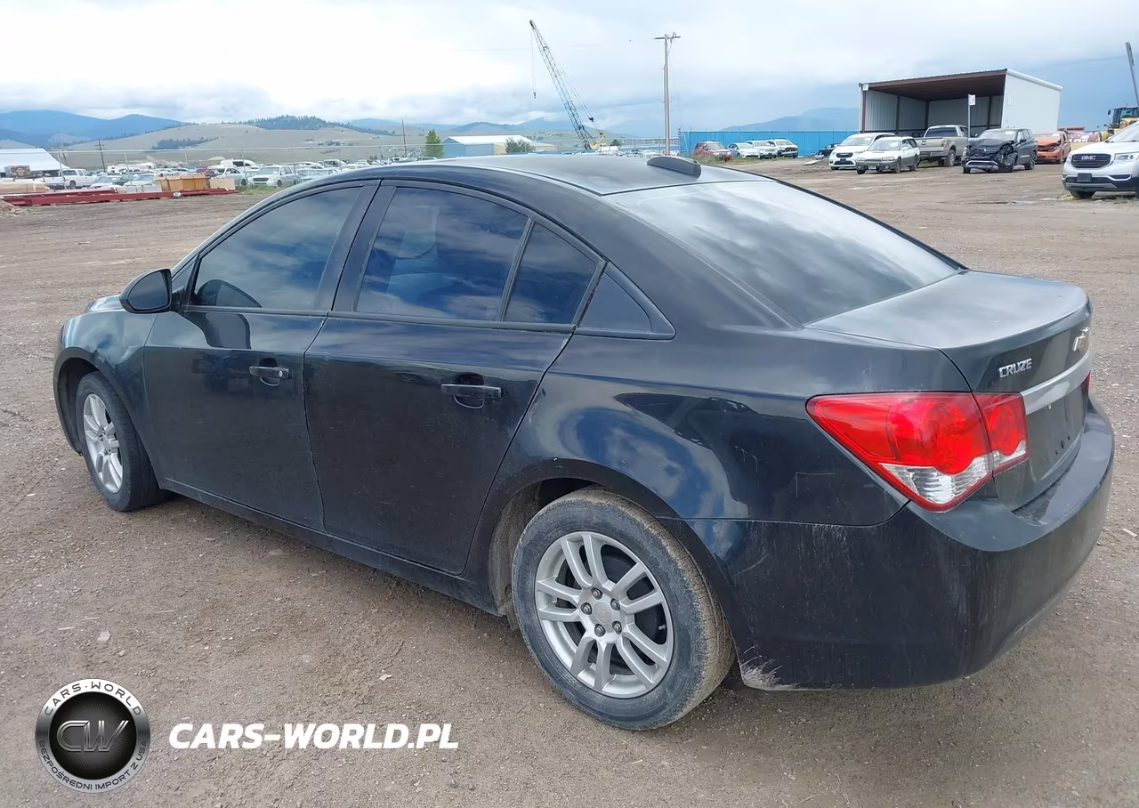 CHEVROLET CRUZE VIN:1G1PA5SH3F7174987 - 3