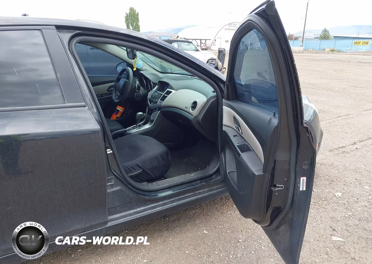 CHEVROLET CRUZE VIN:1G1PA5SH3F7174987 - 5