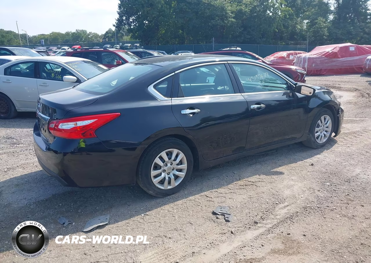 2016 Nissan Altima 2.5 S VIN:1N4AL3AP6GN357212 - 4