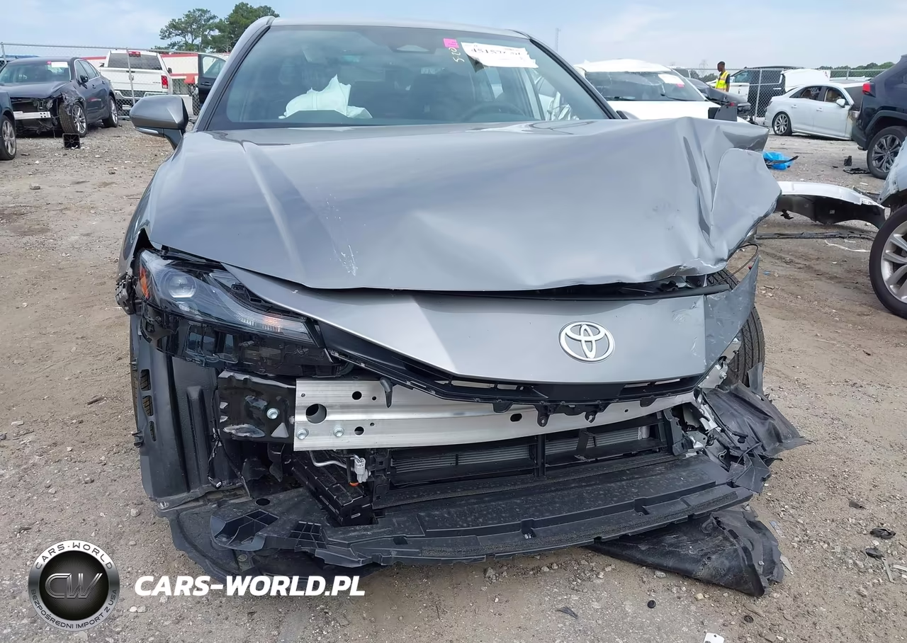 2026 Toyota Camry Se VIN:4T1DAACK5TU699779 - 13